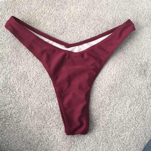 Bathing suit - Picture 3 of 3